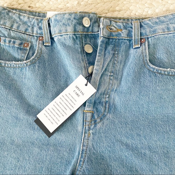 NWT Gianni Bini Michelle High Rise Mid Thigh Denim Shorts - Picture 3 of 6